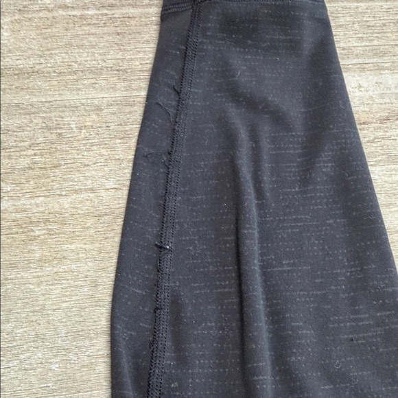 Lululemon Black High-Waisted Leggings 6 - Picture 3 of 6